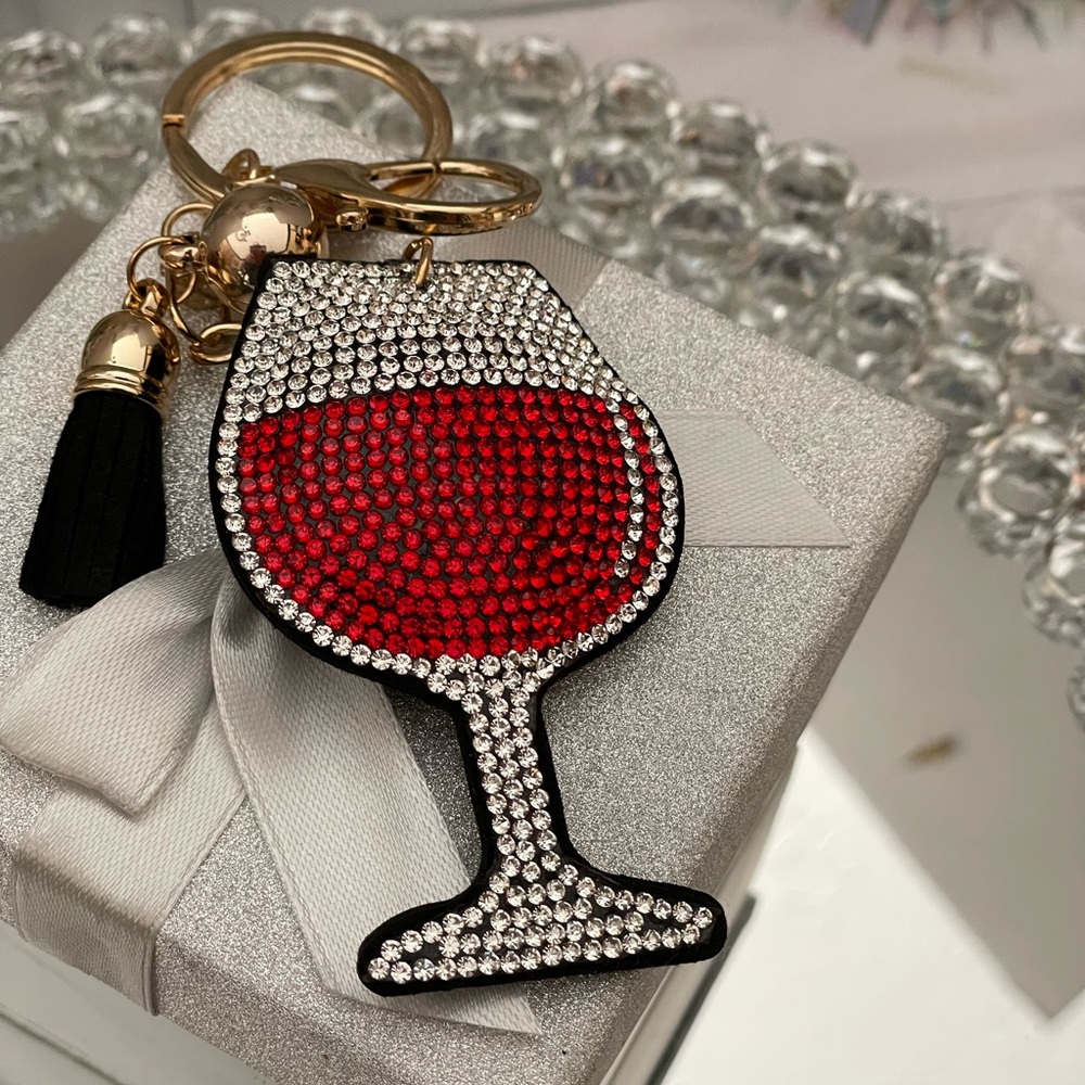 NEW RHINESTONE CRYSTAL WINE GLASS BAG CHARM KEYCHAIN